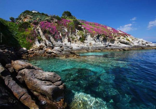 Travel Italy: The attraction of “hidden paradise” - interesting island of Elba
