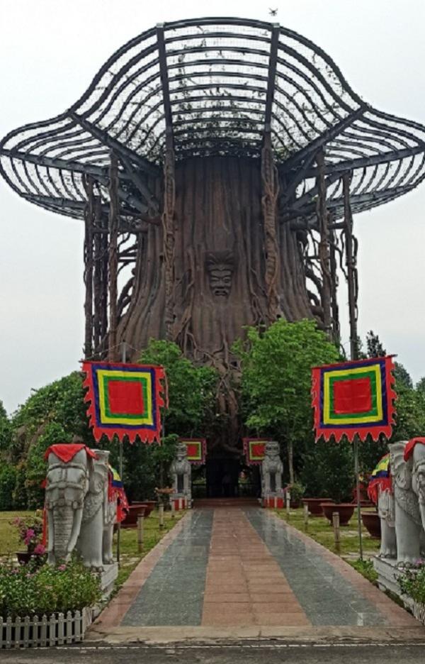 Cây Đa Hồn Việt, nơi tưởng niệm Vua Hùng ở Bình Dương