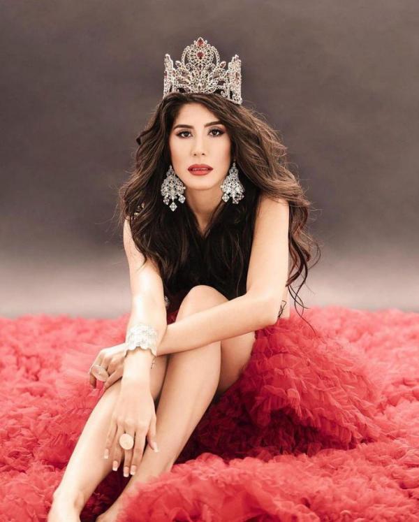 Hoa hậu Paraguay mắc Covid-19 trước ngày thi Miss Universe
