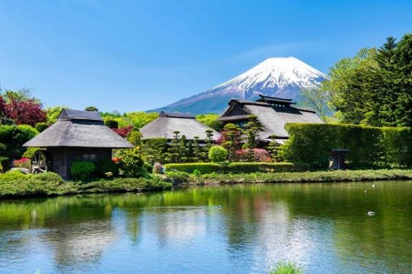 Beautiful old village at the foot of Mount Fuji