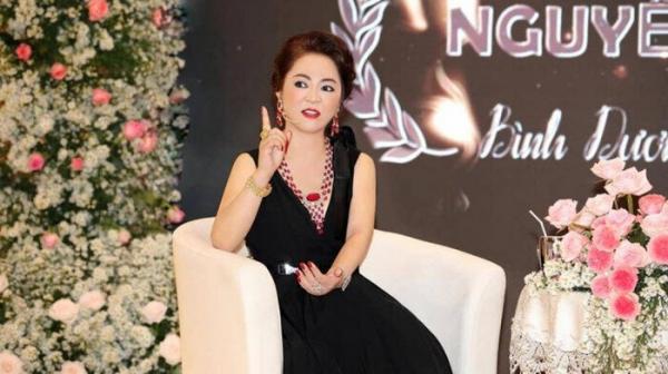 Bà Phương Hằng tiếp tục phát ngôn gây tranh cãi: “Cứ bỏ 500 triệu hoặc 1, 2 tỷ là có giải Hoa hậu hết”