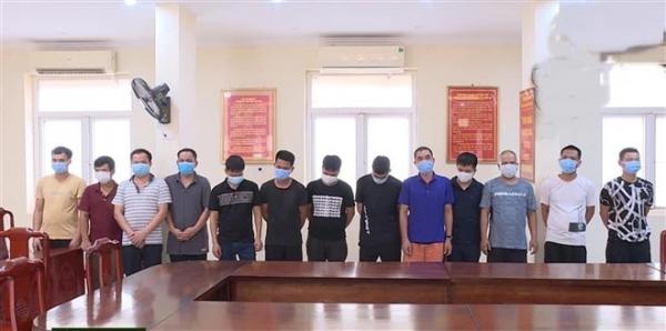 Bắc Ninh: 13 con bạc tụ tập sát phạt bất chấp đại dịch COVID-19