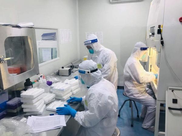 Bắc Ninh nhờ Bộ Y tế hội chẩn cứu 2 bệnh nhân Covid-19