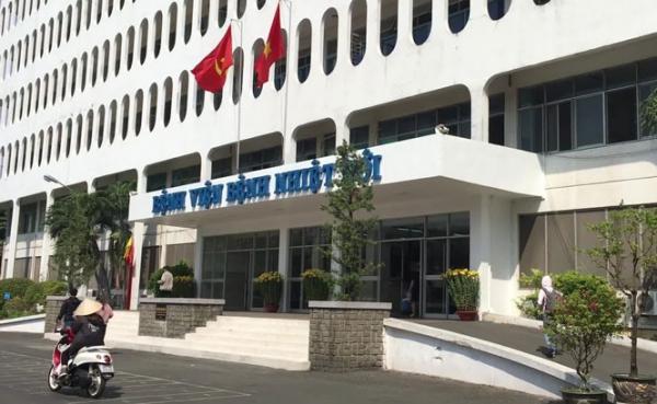 Bệnh viện bệnh nhiệt đới thành phố Hồ Chí Minh phát hiện 53 nhân viên mắc Covid-19