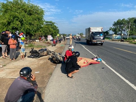 Liên tiếp 2 vụ tai nạn gần nhau làm 2 người chết ở Bình Thuận