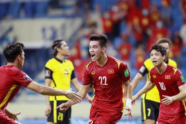 Kịch bản tuyển Việt Nam đoạt vé khi chưa đá xong trận với UAE