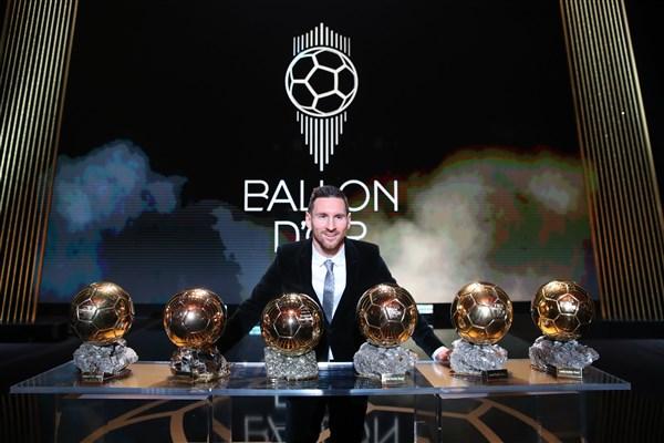 Quả bóng vàng FIFA 2021: “Độc cô cầu bại” Messi