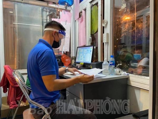 Phát hiện phụ xe từ thành phố Hồ Chí Minh và Bình Dương về Cảng Hải Phòng nhưng không khai báo y tế