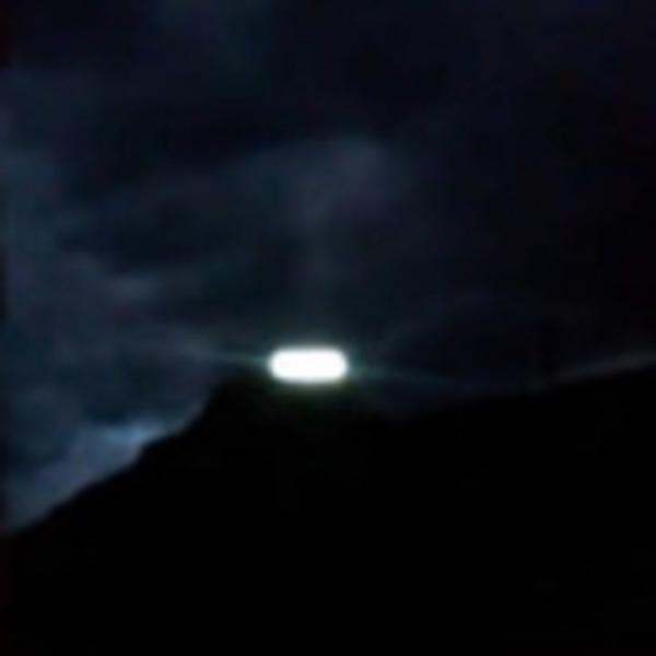 UFO Lands On A Mountain In Trinidad And Filmed By Witnesses