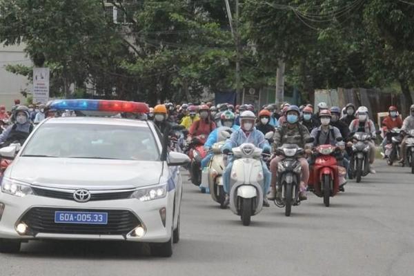 Vì sao Đồng Nai vẫn chưa cho phép lưu thông liên tỉnh bằng xe máy?