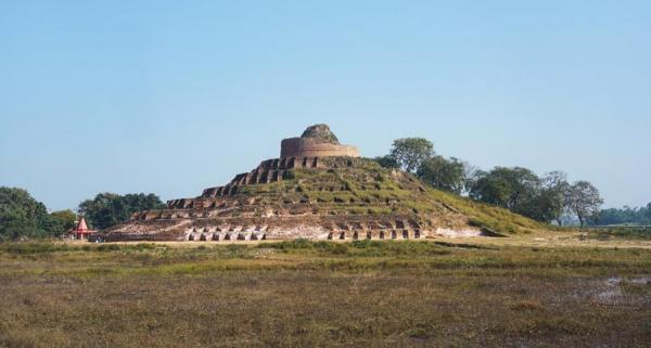 Kesaria Stupa: Ancient Site Commemorating the Alms Bowl of the Buddha