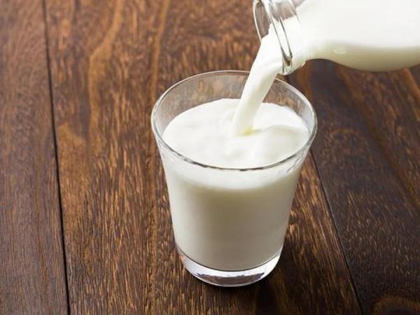 Cho con uống sữa trước khi ngủ tăng chiều cao rất tốt nhưng tránh 3 sai lầm kẻo tác dụng ngược