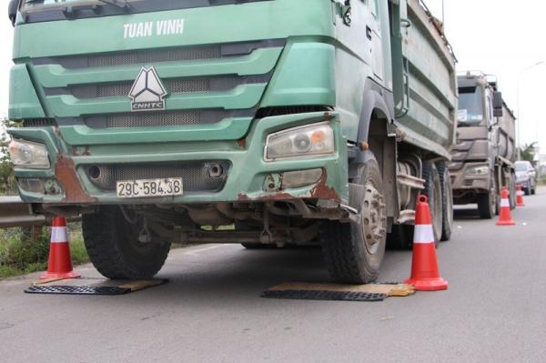 Kon Tum: Tăng cường công tác kiểm soát tải trọng xe dịp cuối năm 2021 và đầu năm 2022 trên địa bàn tỉnh