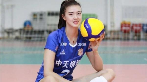 Nhan sắc quyến rũ của nữ thần bóng chuyền Trung Quốc Zhang Changning