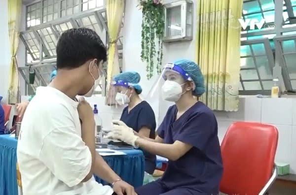 Việt Nam đã tiêm gần 128 triệu liều vaccine ngừa COVID-19