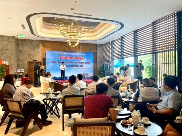 Quảng Ninh: Nghiên cứu bán vé tham quan vịnh Hạ Long như vé máy bay