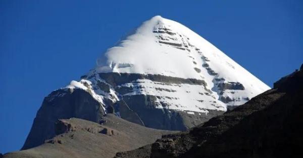 Inside Mount Kailash: Hidden Pyramid or Ancient Nuclear Power Plant?
