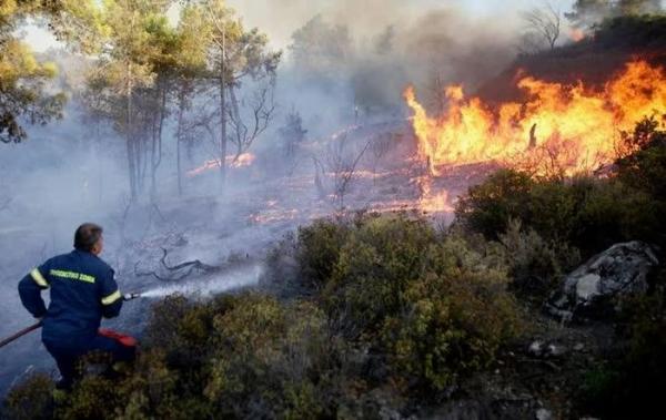 Cháy rừng khốc liệt ở quốc gia châu Âu: Người dân ví chuyến sơ tán như “địa ngục trần gian”