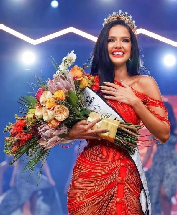 Đối thủ Khánh Vân tại Miss Universe đăng quang Hoa hậu Nam Phi 2023