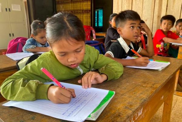 Hàng trăm nghìn học sinh Quảng Bình được miễn học phí kỳ 1