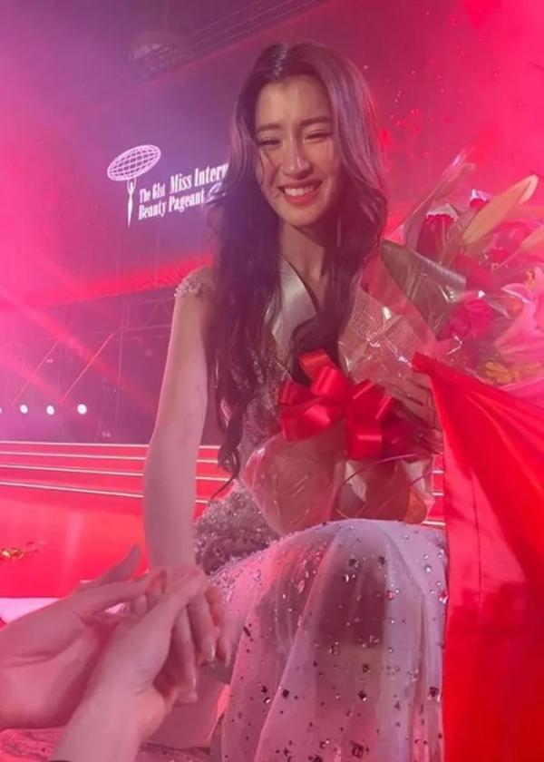 Phương Nhi bật khóc sau chung kết Miss International 2023