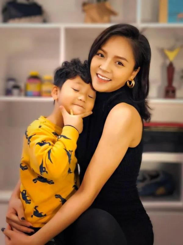 Diễn viên Thu Quỳnh xác nhận mang thai lần hai, dàn diễn viên “vũ trụ VTV” nô nức chúc mừng