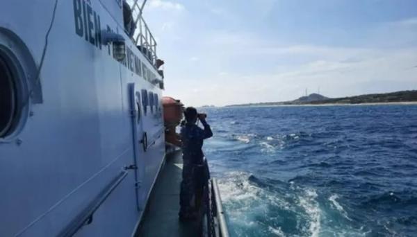 Chìm tàu do phá nước, 14 ngư dân cần được ứng cứu trên vùng biển Bình Thuận