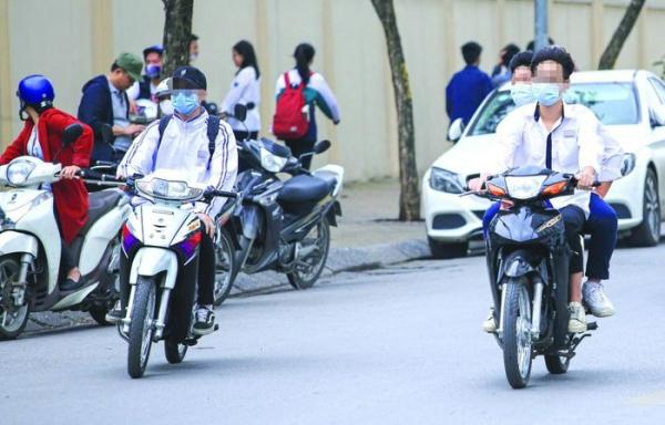 Hà Nội: Cần biện pháp mạnh ngăn học sinh vi phạm giao thông