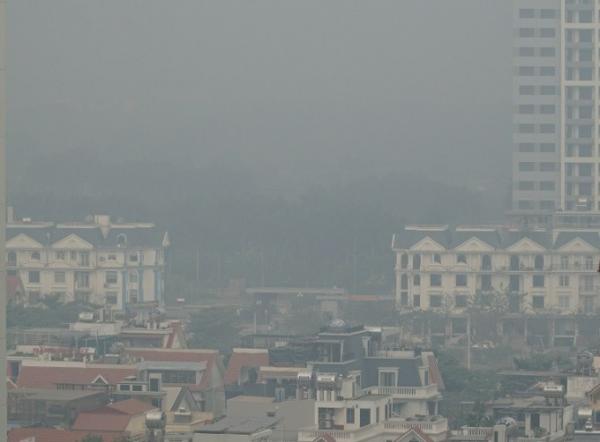 Hà Nội ô nhiễm bụi mịn PM2.5 cao gấp nhiều lần tiêu chuẩn