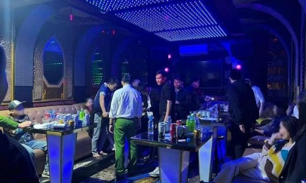 Hà Tĩnh: Phát hiện 4 nam, 3 nữ đang sử dụng chất m‌a tú‌y trái phép tại quán Karaoke