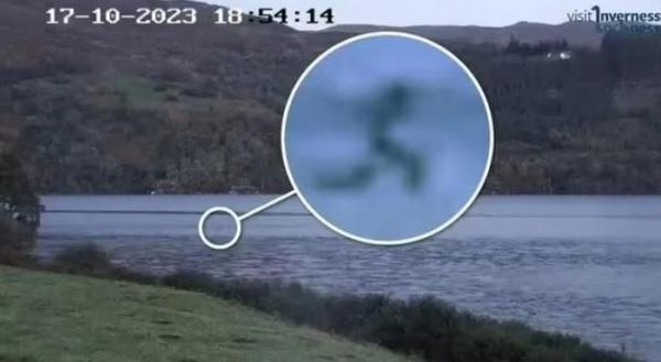 Nóng: Quái vật hồ Loch Ness trồi lên, bất ngờ để lộ “đầu và cổ”?