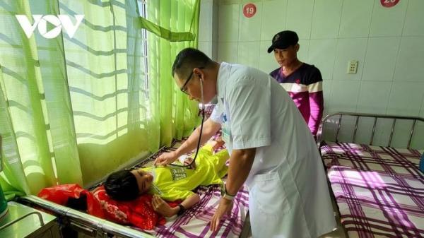 55 học sinh tiểu học phải nhập viện nghi bị ngộ độc thực phẩm