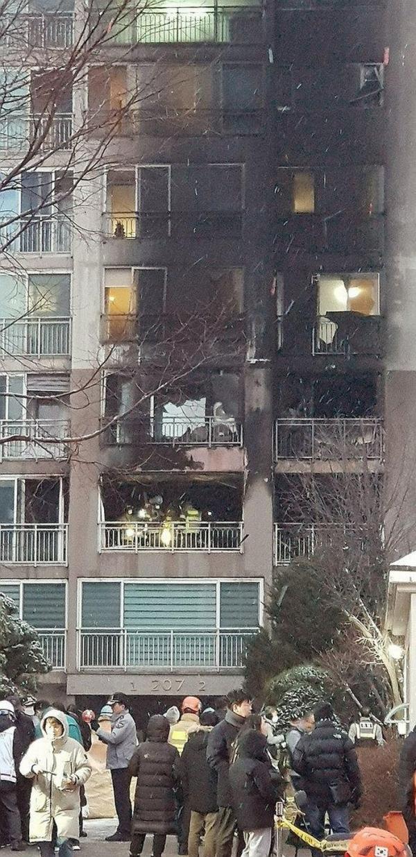 Cháy chung cư 27 tầng tại Hàn Quốc, 31 người thương vong