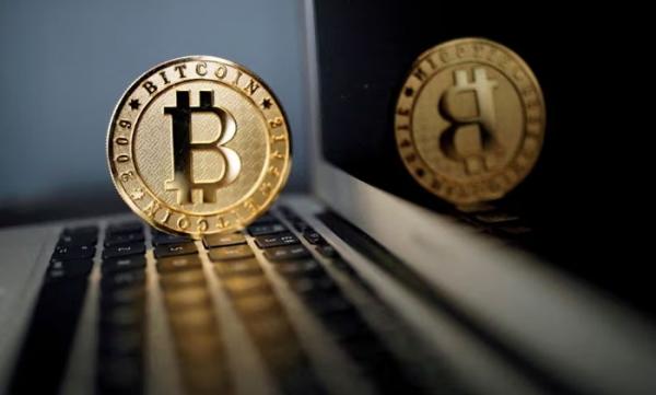Bitcoin lần đầu tiên leo lên trên 45.000 USD kể từ tháng 4 năm 2022