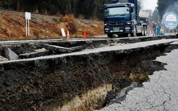 Động đất ở Nhật Bản: Số ca t‌ử von‌g tăng lên 73, chạy đua cứu người sống sót trong băng giá