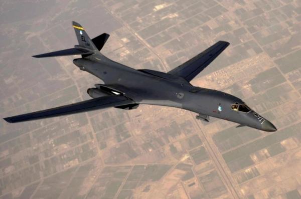 Máy bay ném bom siêu thanh B-1B Lancer Mỹ rơi
