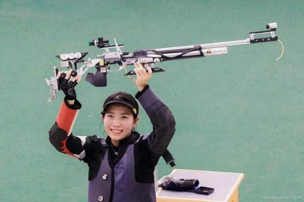 “Nụ cười tỏa nắng” của nữ xạ thủ giành vé dự Olympic 2024 cho bắn súng Việt Nam