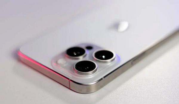 IPhone 16 Pro Max sẽ có thời lượng pin siêu hạng