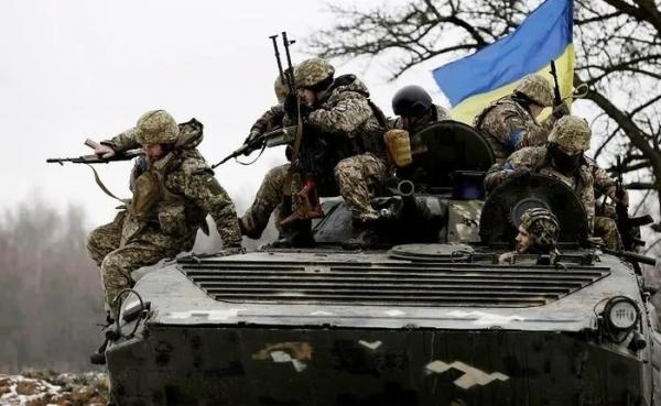 Nga giam trăm nghìn quân Ukraine ở phía bắc, đột kích mạnh ở phía đông