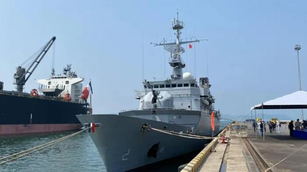 Cận cảnh tàu Hải quân Pháp vừa cập cảng Tiên Sa