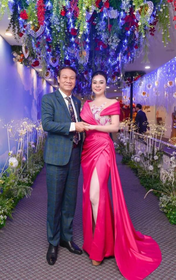 Hoa hậu Phan Kim Oanh lộng lẫy sánh đôi “chủ động thiên thai” Nguyễn Hải
