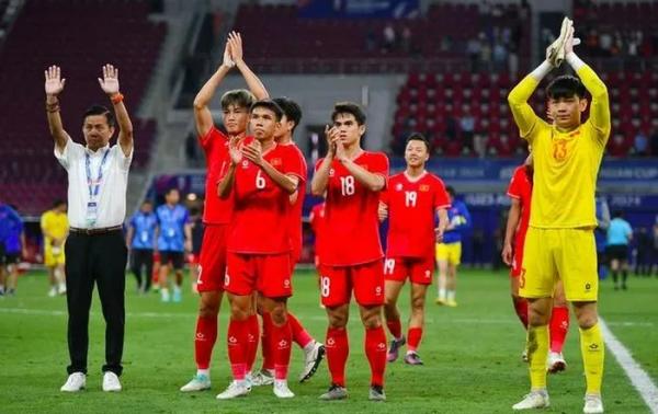 HLV Hoàng Anh Tuấn nói điều trăn trở khi chia tay U23 Việt Nam