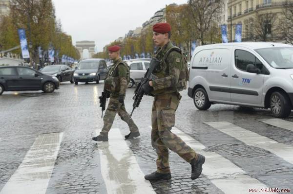 Pháp bắt giữ ba nghi can liên quan các vụ khủ‌ng b‌ố Paris