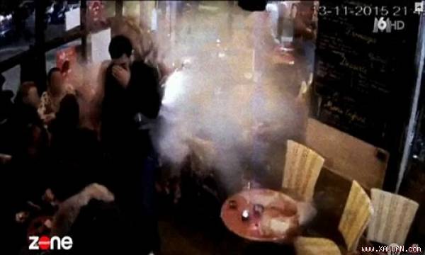 Công bố clip kẻ khủ‌ng b‌ố Paris tự nổ tung mình trong nhà hàng