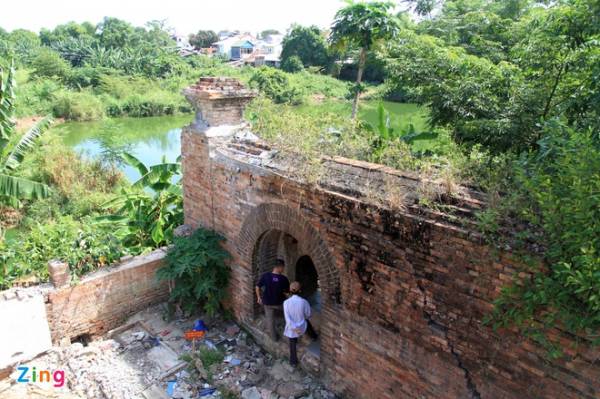 Di tích 2 cổng gạch là cửa đặt pháo trấn giữ kinh thành Huế