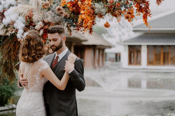 Hot Vblogger mách nhỏ mẹo tổ chức đám cưới lộng lẫy với chi phí bất ngờ