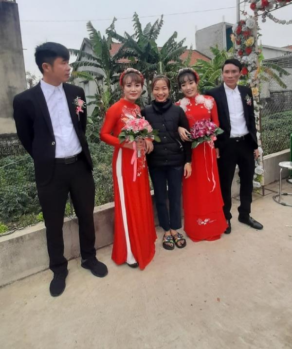 Xôn xao cặp chị em xứ Nghệ tổ chức chung đám cưới, phát biểu đưa cô dâu về nhà chồng phải “kính thưa 3 họ”