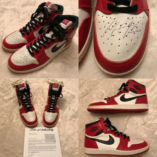 Giày có chữ ký của Michael Jordan được bán giá 1 triệu USD