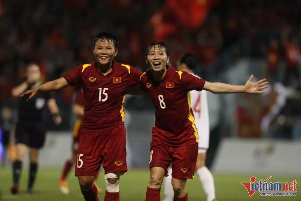 HLV Mai Đức Chung muốn tuyển nữ Việt Nam quên nhanh trận thắng Philippines