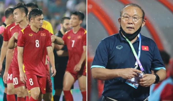 U23 Việt Nam nguy cơ bị loại sớm ở SEA Games 31, HLV Park đang phạm sai lầm với “Quang Hải mới”?